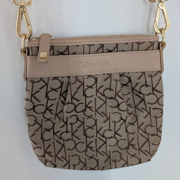 Calvin Klein Crossbody Bag - Picture 2 of 5